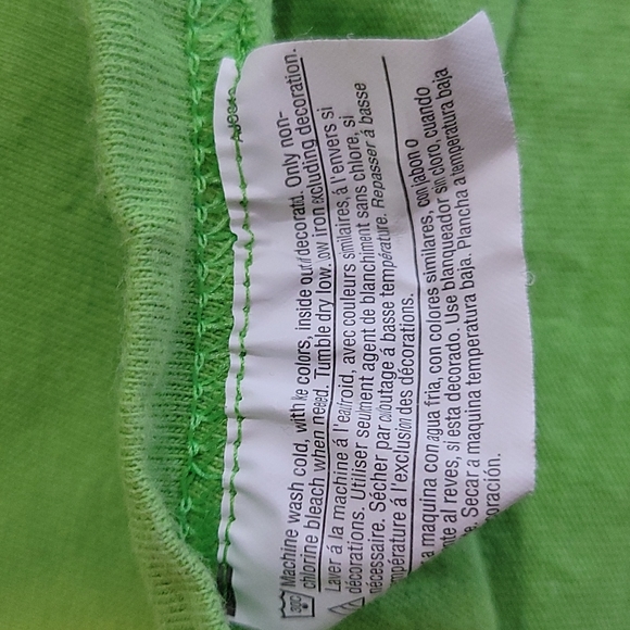 Walt Disney World T-shirt, size Small - Picture 7 of 7